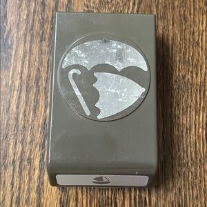 Stamp in’ Up! Umbrella builder large paper punch ☂️